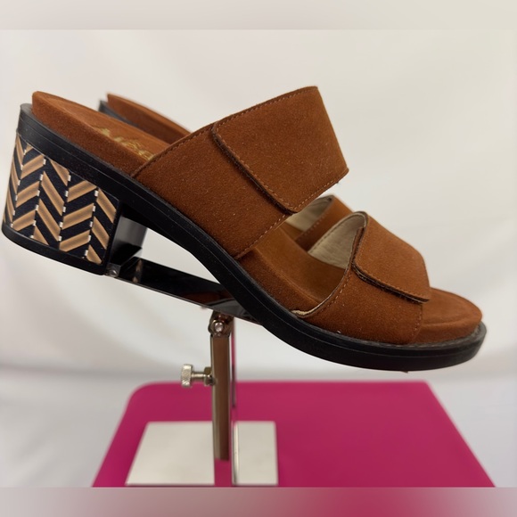 Alegria Women’s Tia Heels Sienna Color Herringbone Heel Velcro Straps US… - Picture 10 of 15